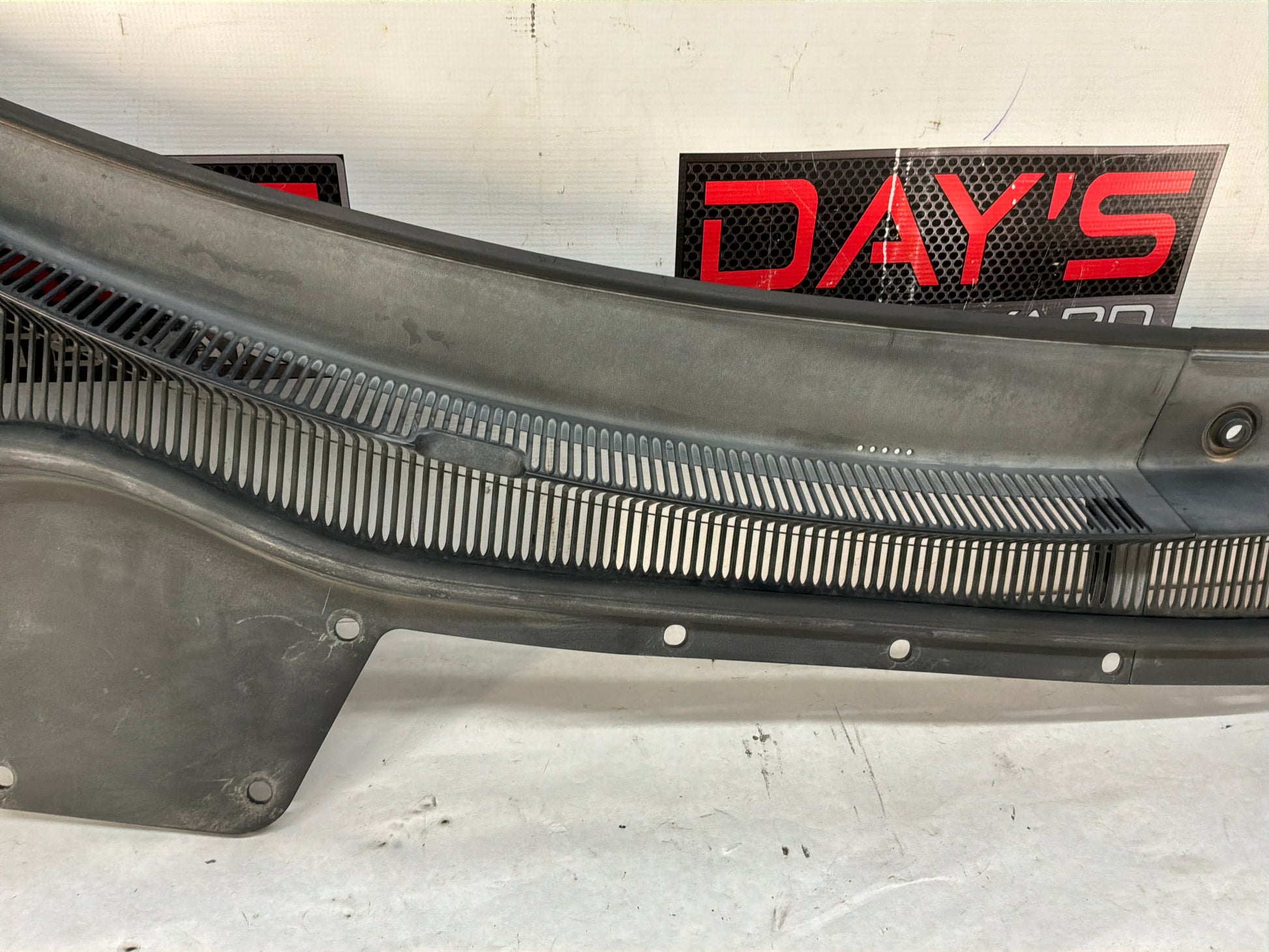 Cowl - Day's Parts Yard