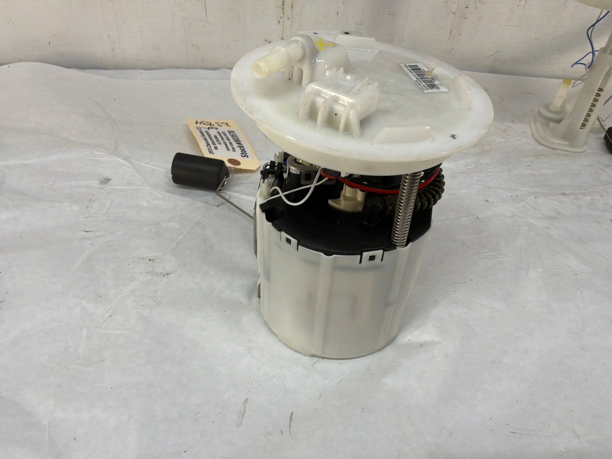 2013 Chevy Camaro ZL1 Gas Fuel Pump Level Sending Unit Assembly OEM - Day's Parts Yard
