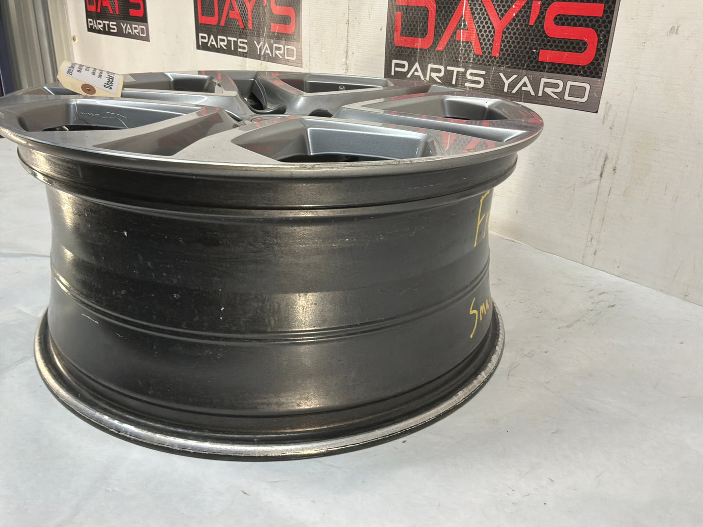 2017 Chevy SS Sedan Factory OEM Front Wheel 19x8.5 OEM