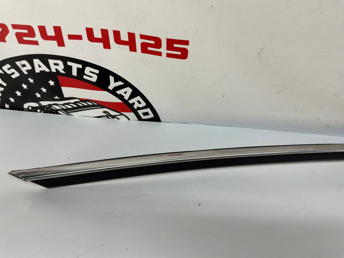 2009 Cadillac CTS-V LH Driver Roof Top Body Side Window Reveal Trim Molding OEM