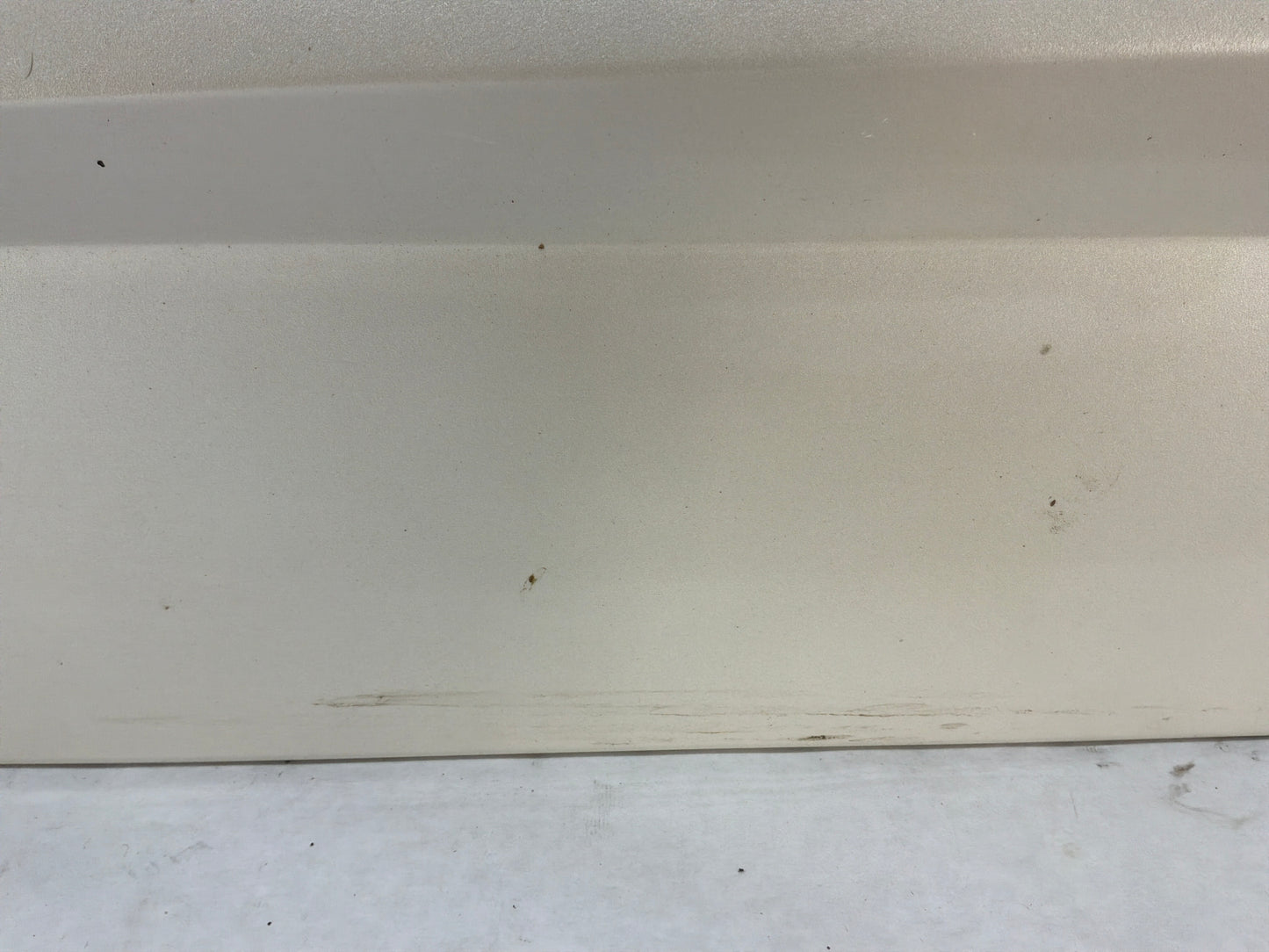 2012 Chevy Avalanche LH Driver Bed Side Cargo Tool Storage Box Panel Lid OEM