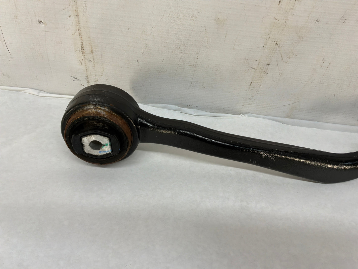 Front lh control arm - Day's Parts Yard