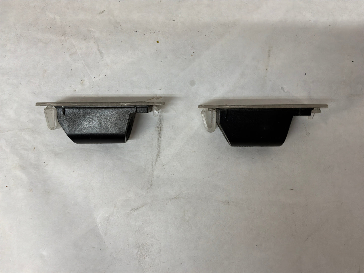 2011 Cadillac CTS-V Coupe RH & LH License Plate Tag Light Lamp OEM
