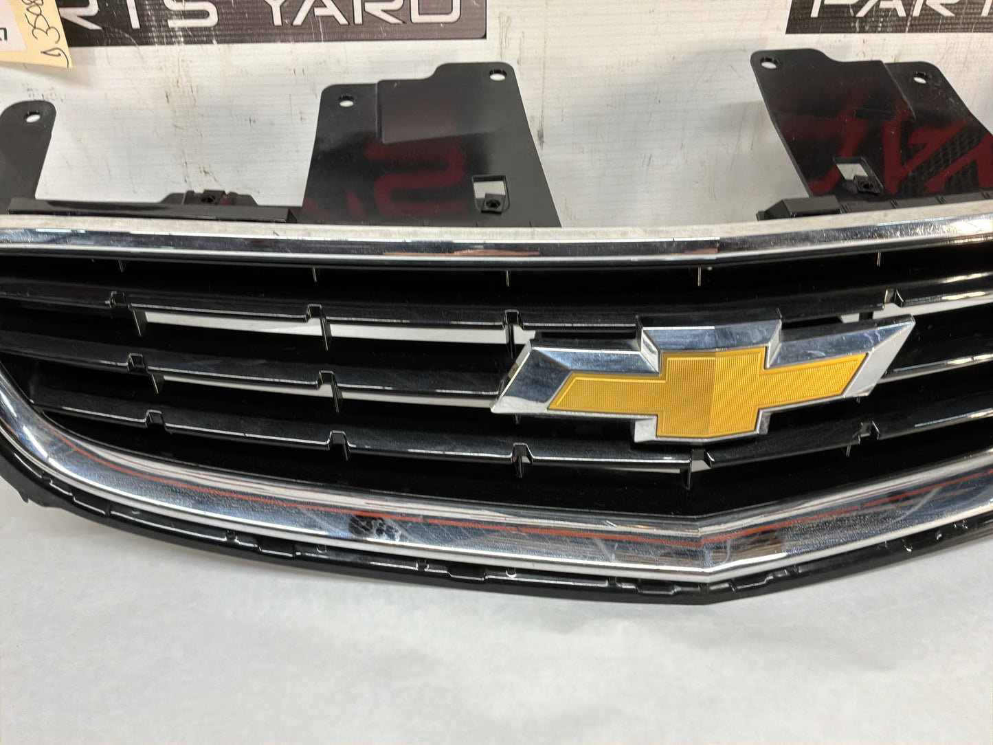 Front grille - Day's Parts Yard