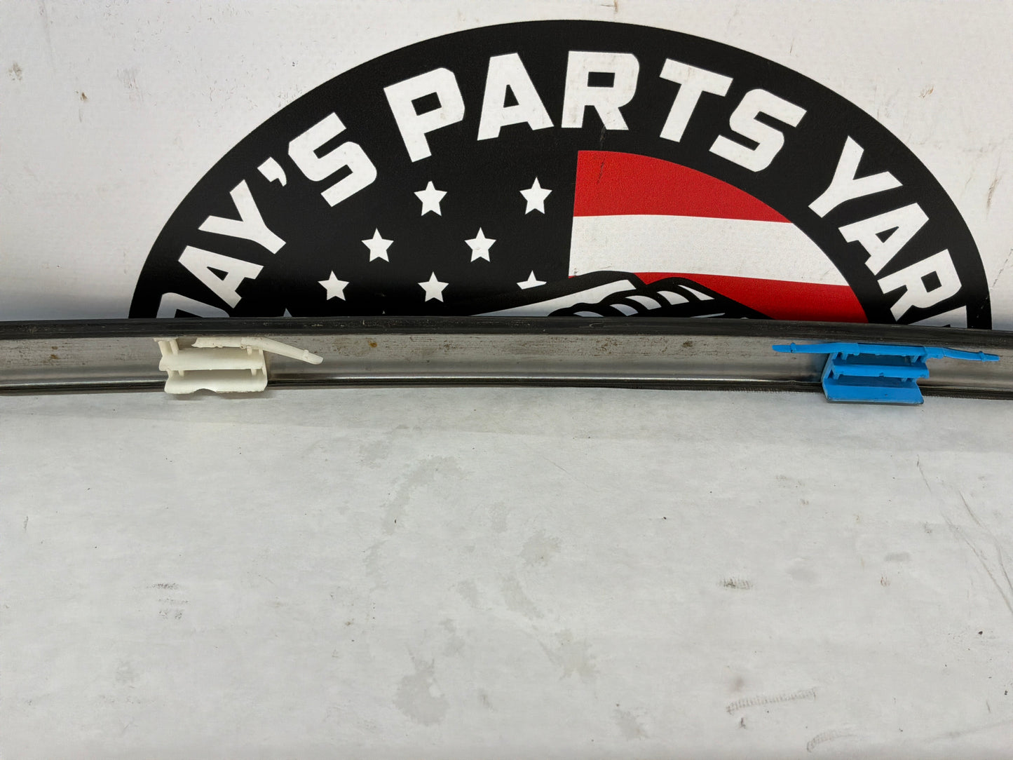 2005 Pontiac GTO RH Passenger Roof Panel Joint Finish Trim Molding OEM