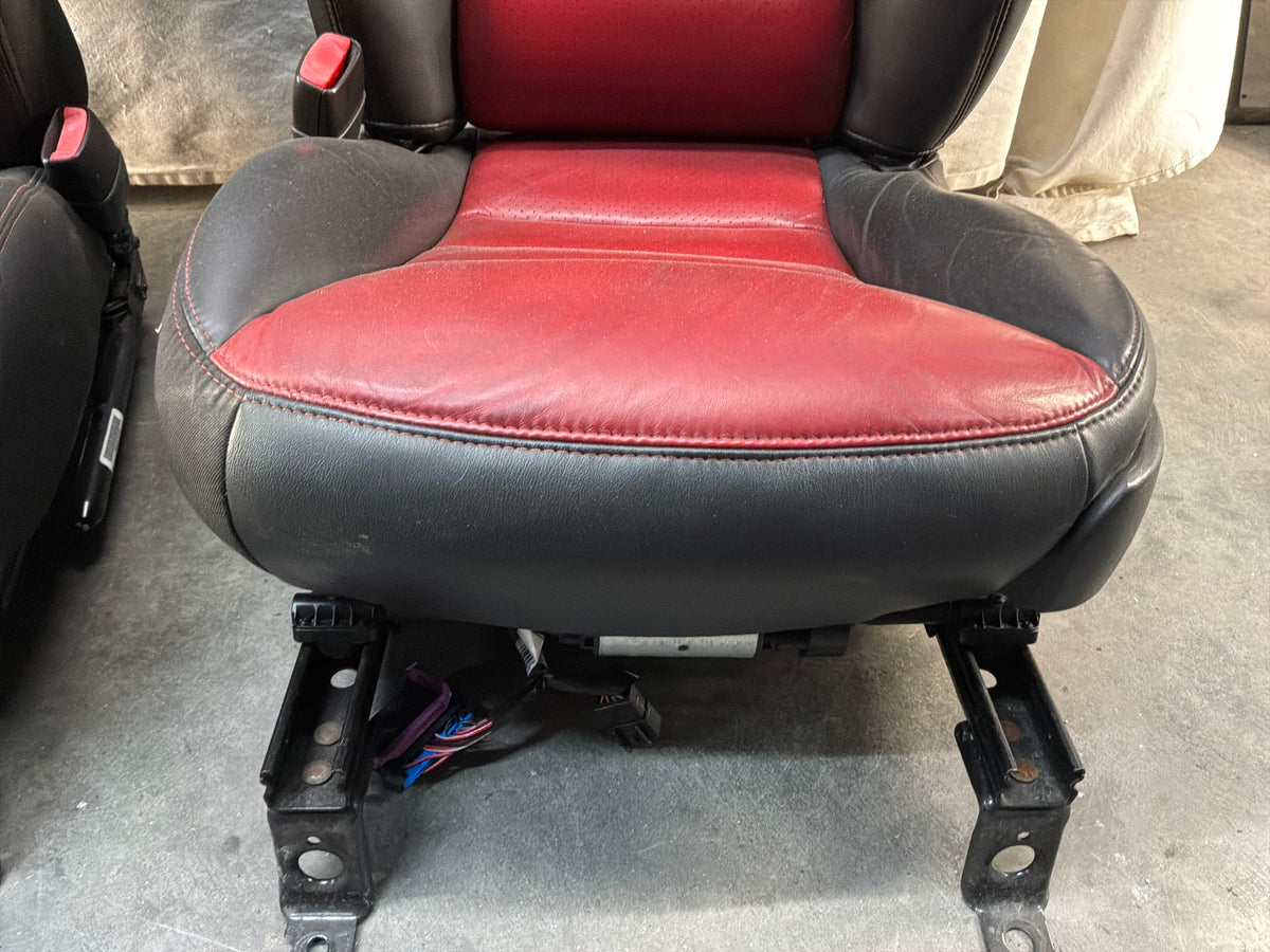 2007 Chevy C6 Corvette Convertible Seats RH & LH Front Seats OEM Red & Black