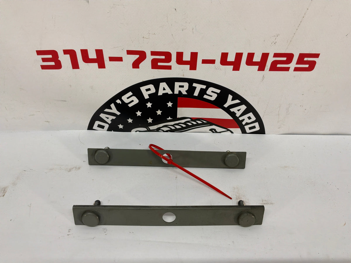 2002 Chevy Camaro Z28 RH & LH Upper Fender Mount Brackets OEM
