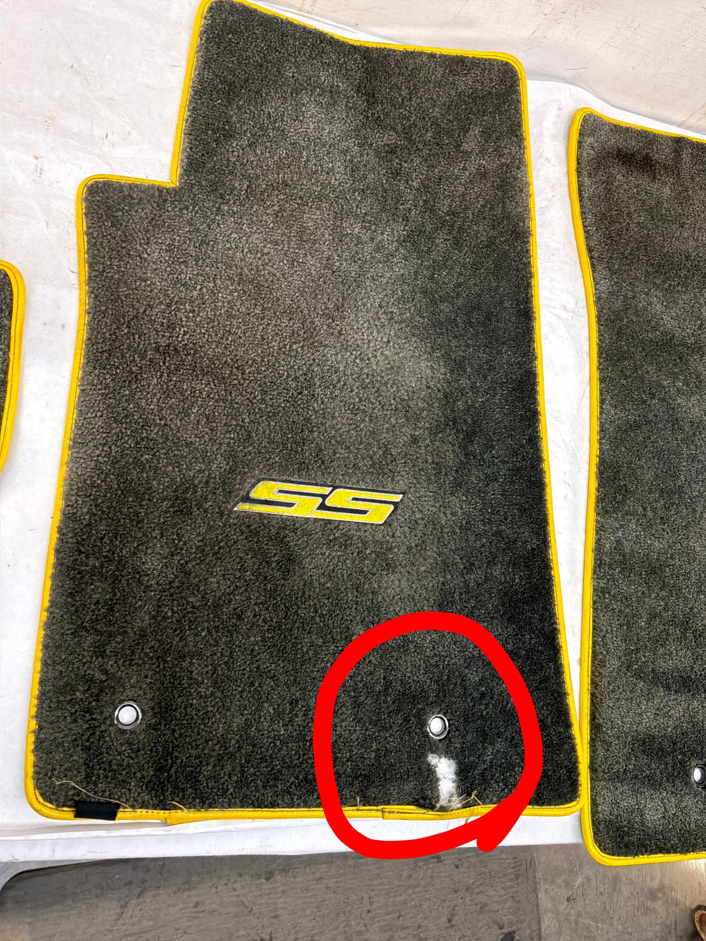 2010 Chevy Camaro SS Embordered Floor Mats Front and Rear - Day's Parts Yard