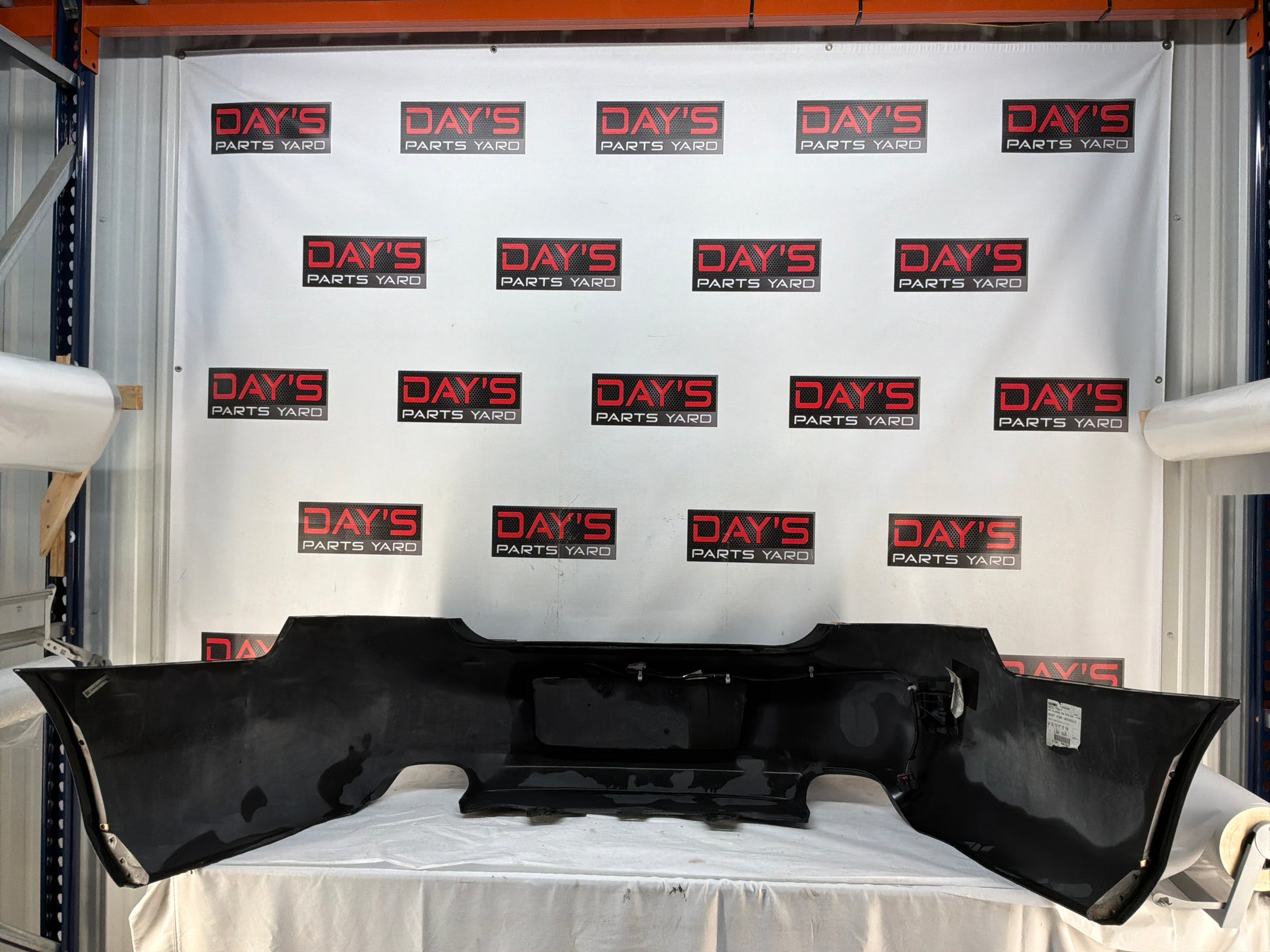 Rear bumper - Day's Parts Yard