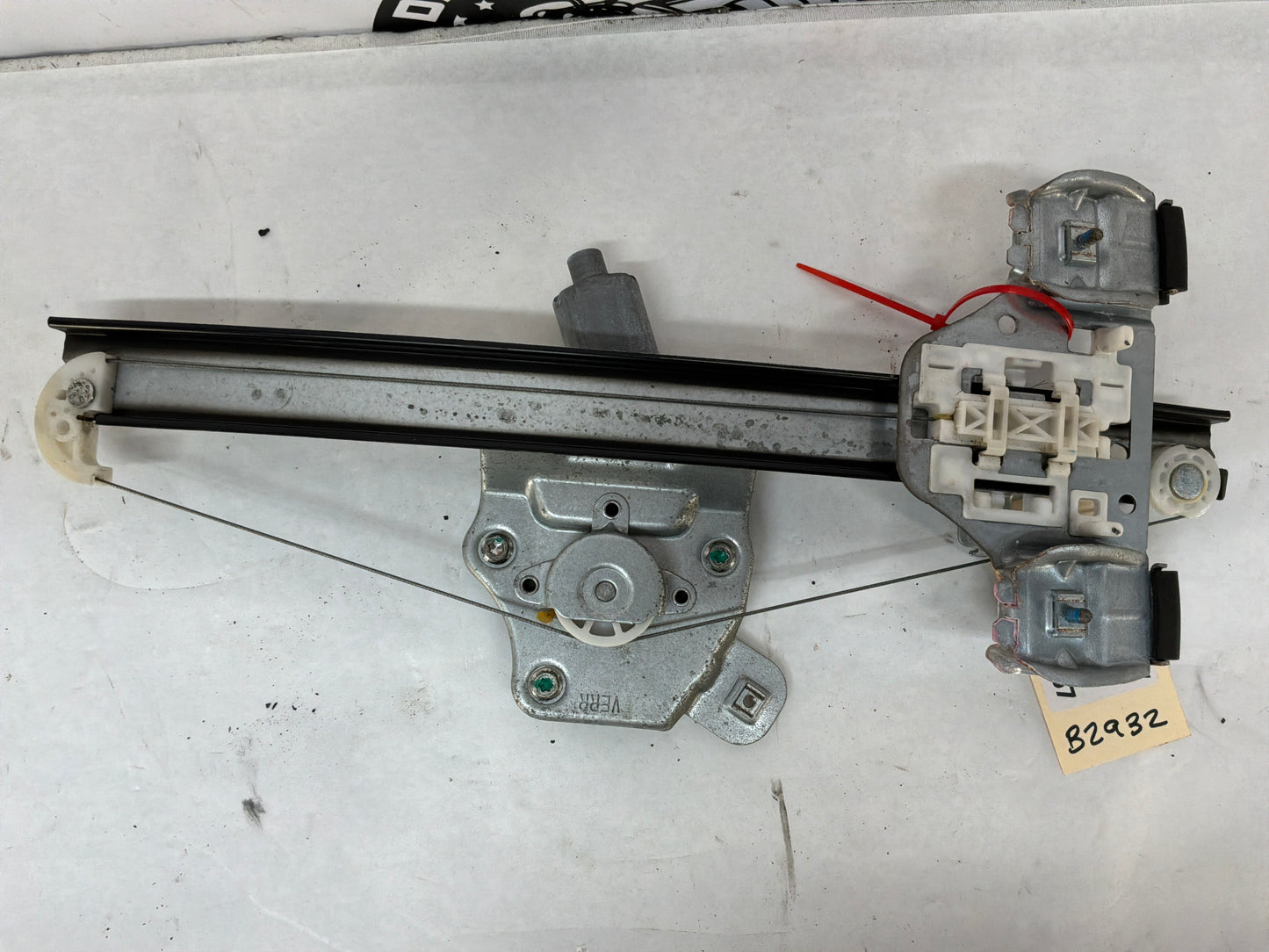2016 Chevy Caprice PPV RH Passenger Rear Window Regulator Motor OEM