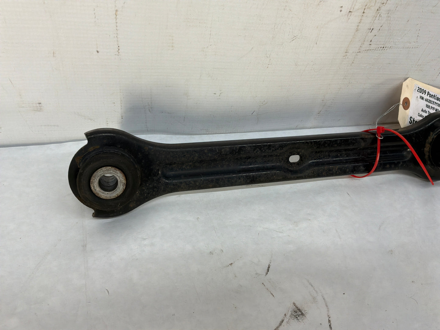 Rh control arm - Day's Parts Yard