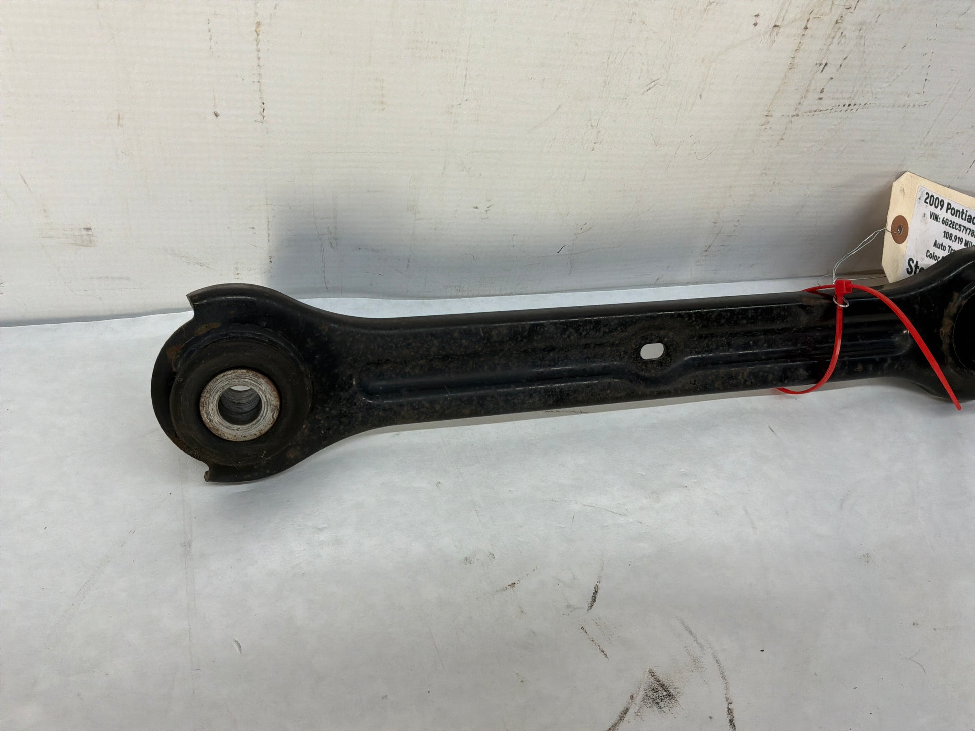 Rh control arm - Day's Parts Yard