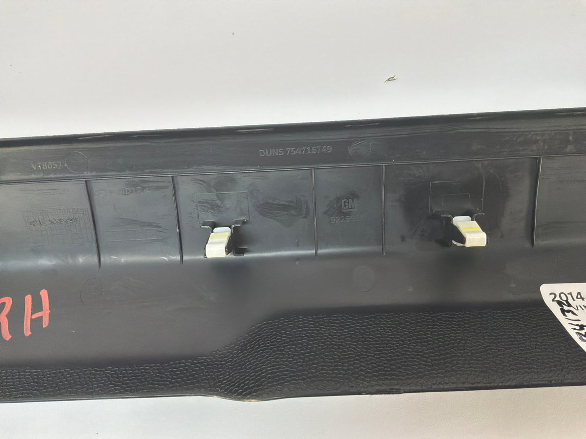 2014 Chevy SS Sedan RH Passenger Front Interior Carpet Retainer Sill Moldings Trim OEM