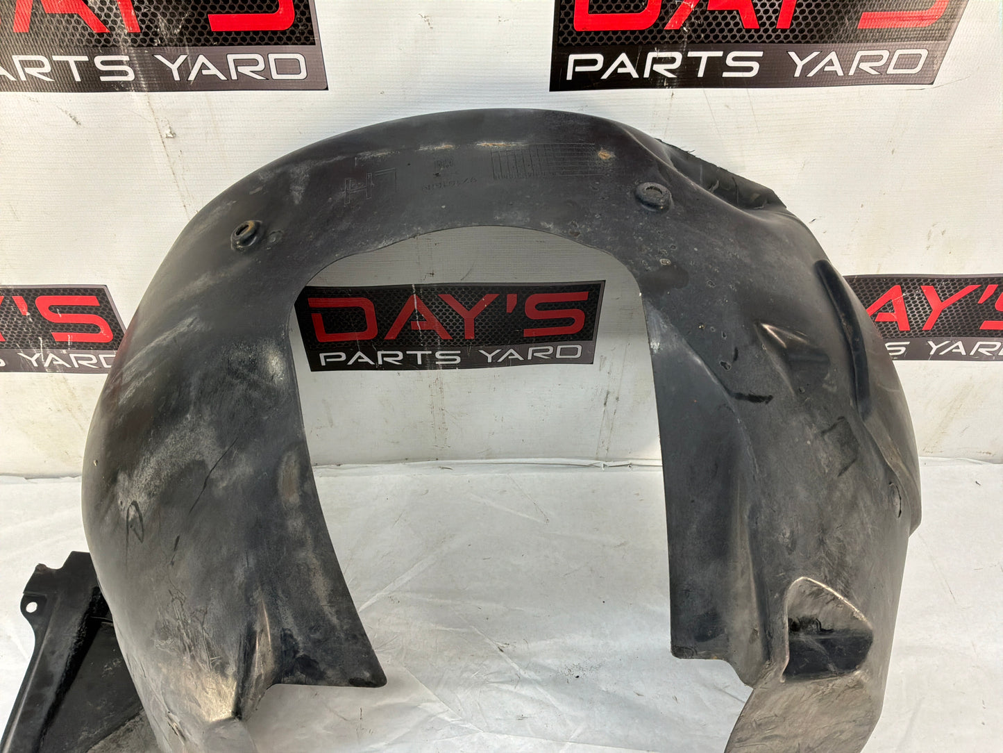 2008 Pontiac G8 GT LH Driver Front Fender Wheel Well Liner House OEM