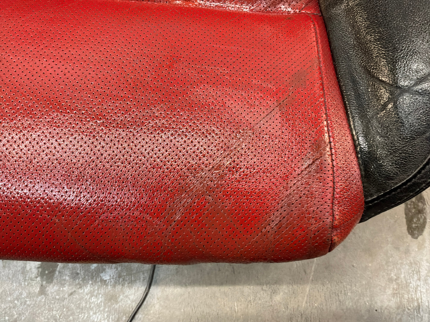2008 Pontiac G8 GT Seats Fronts and Rear Red and Black Leather OEM
