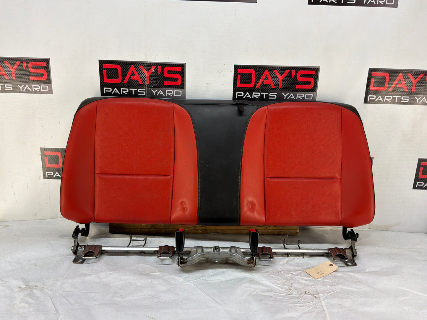 Seats - Day's Parts Yard