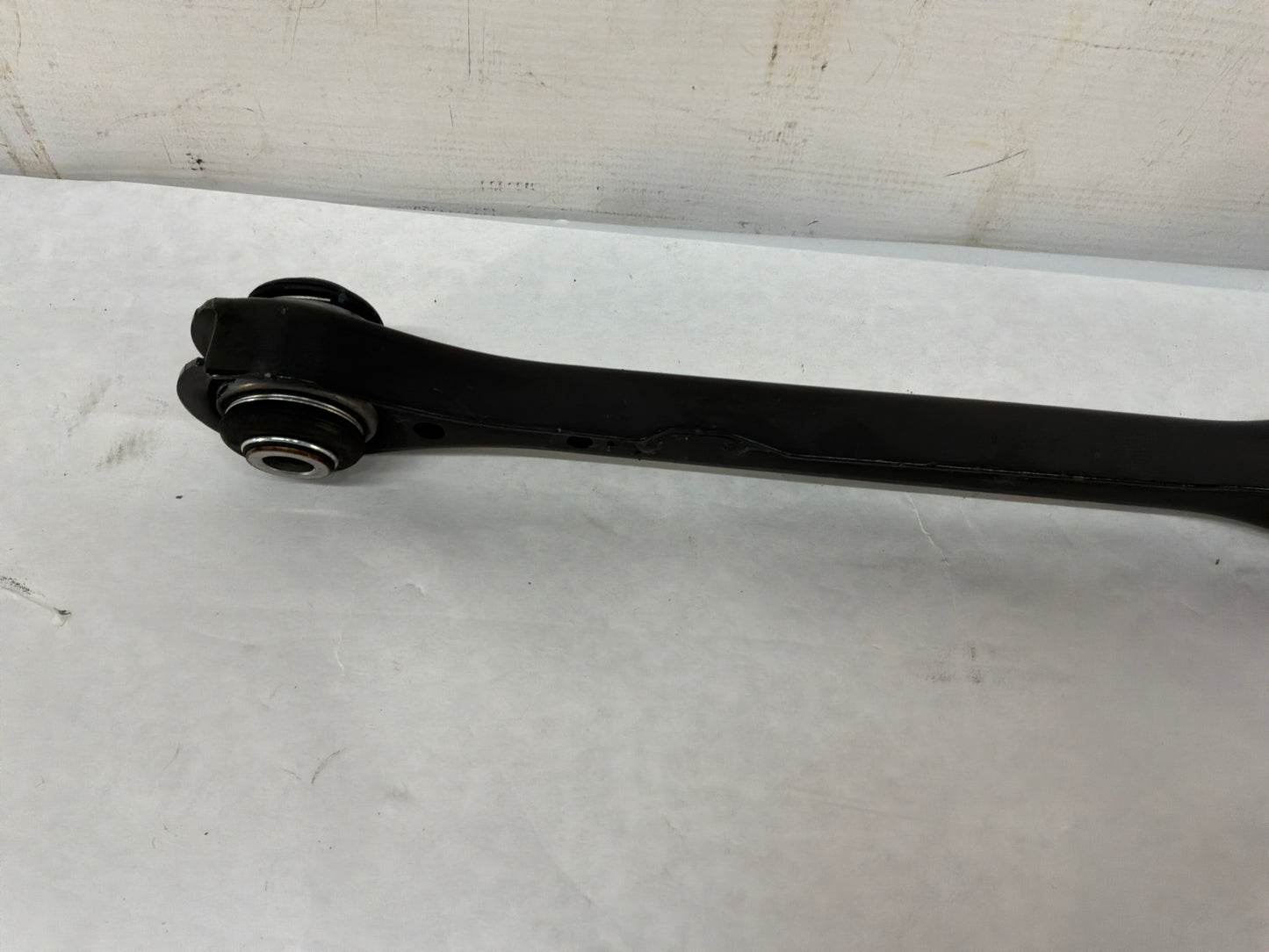 Rh control arm - Day's Parts Yard