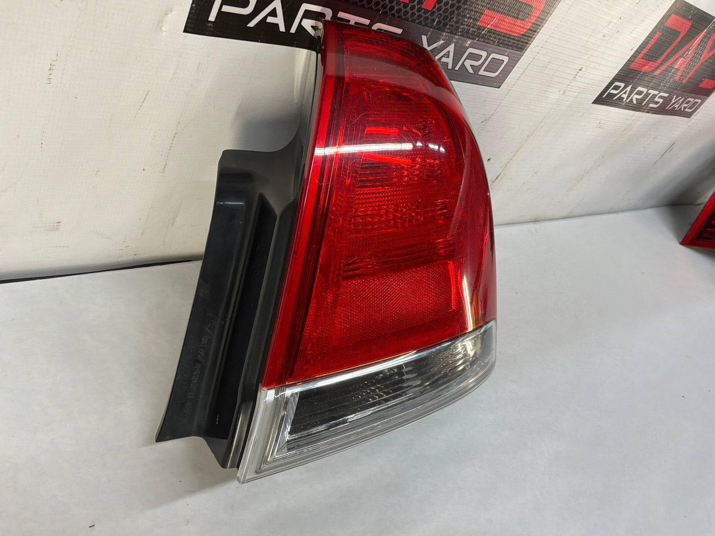 Rh taillight - Day's Parts Yard