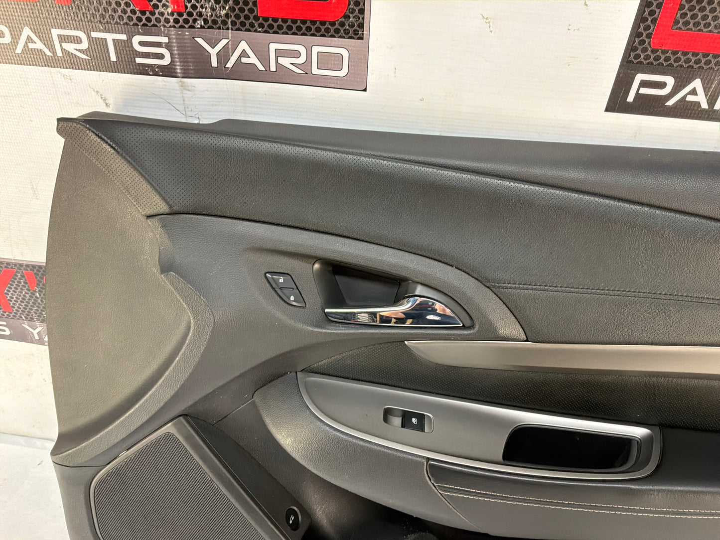 Rh front door panel - Day's Parts Yard