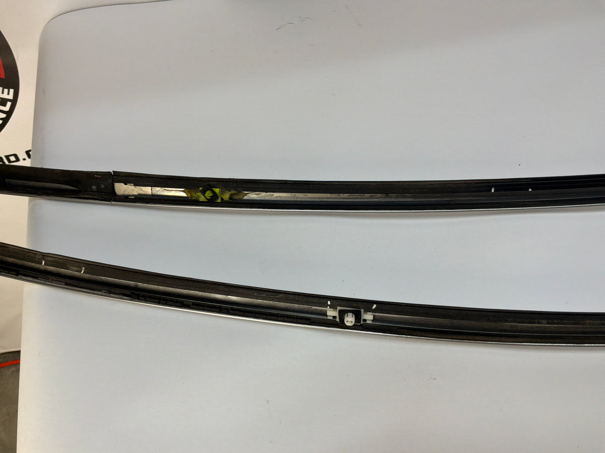 2014 Chevy SS Sedan RH & LH Door Opening Roof Top Frame Reveal Trim Molding OEM