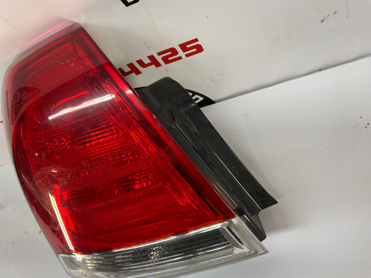 2014 Chevy Caprice PPV LH Driver Tail Light Taillight Lamp OEM
