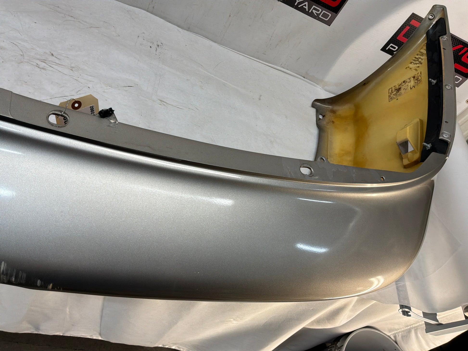 Rear bumper - Day's Parts Yard
