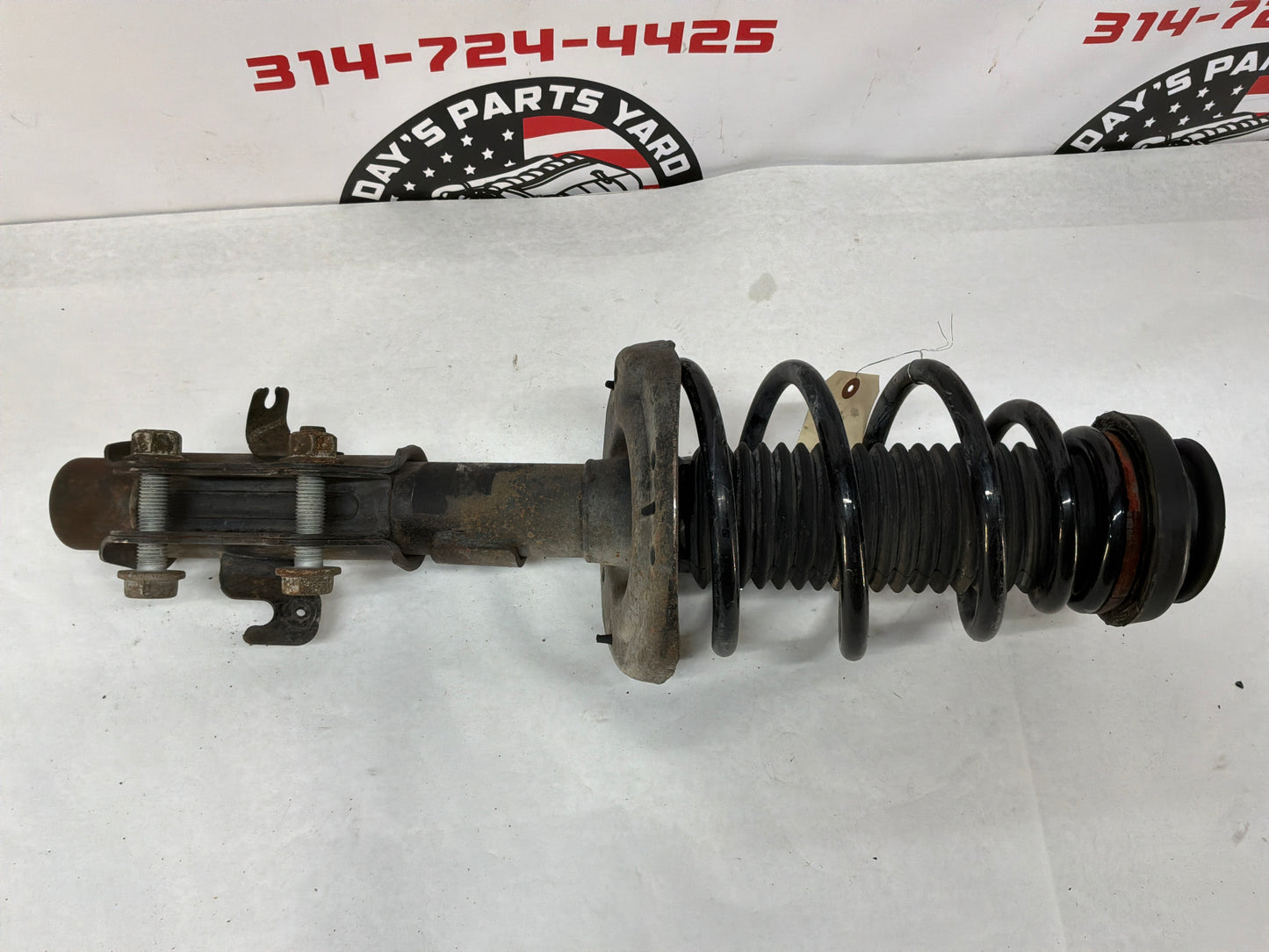 2014 Chevy Camaro SS Front LH Shock Strut Assembly Absorber OEM