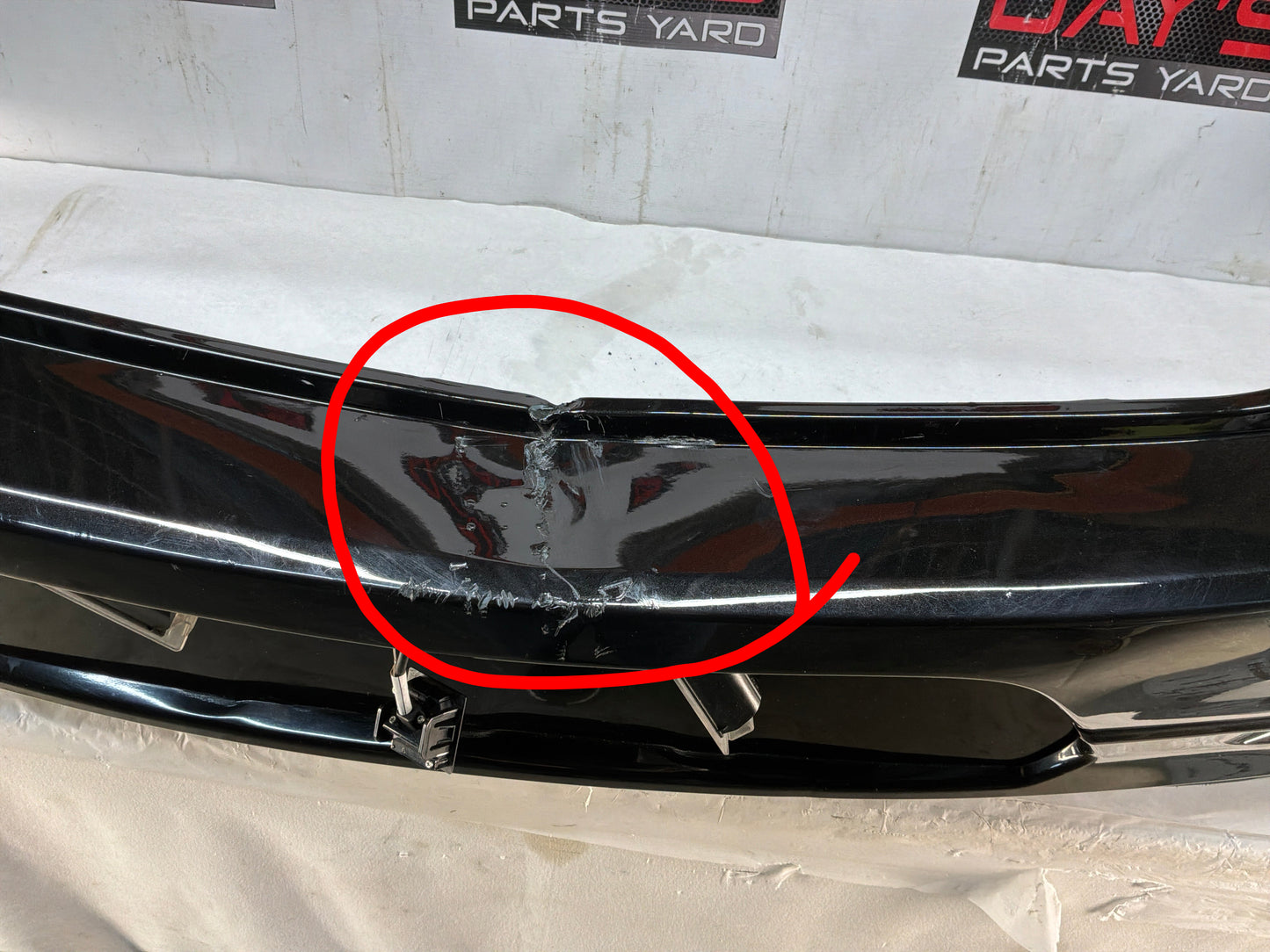 Rear bumper - Day's Parts Yard