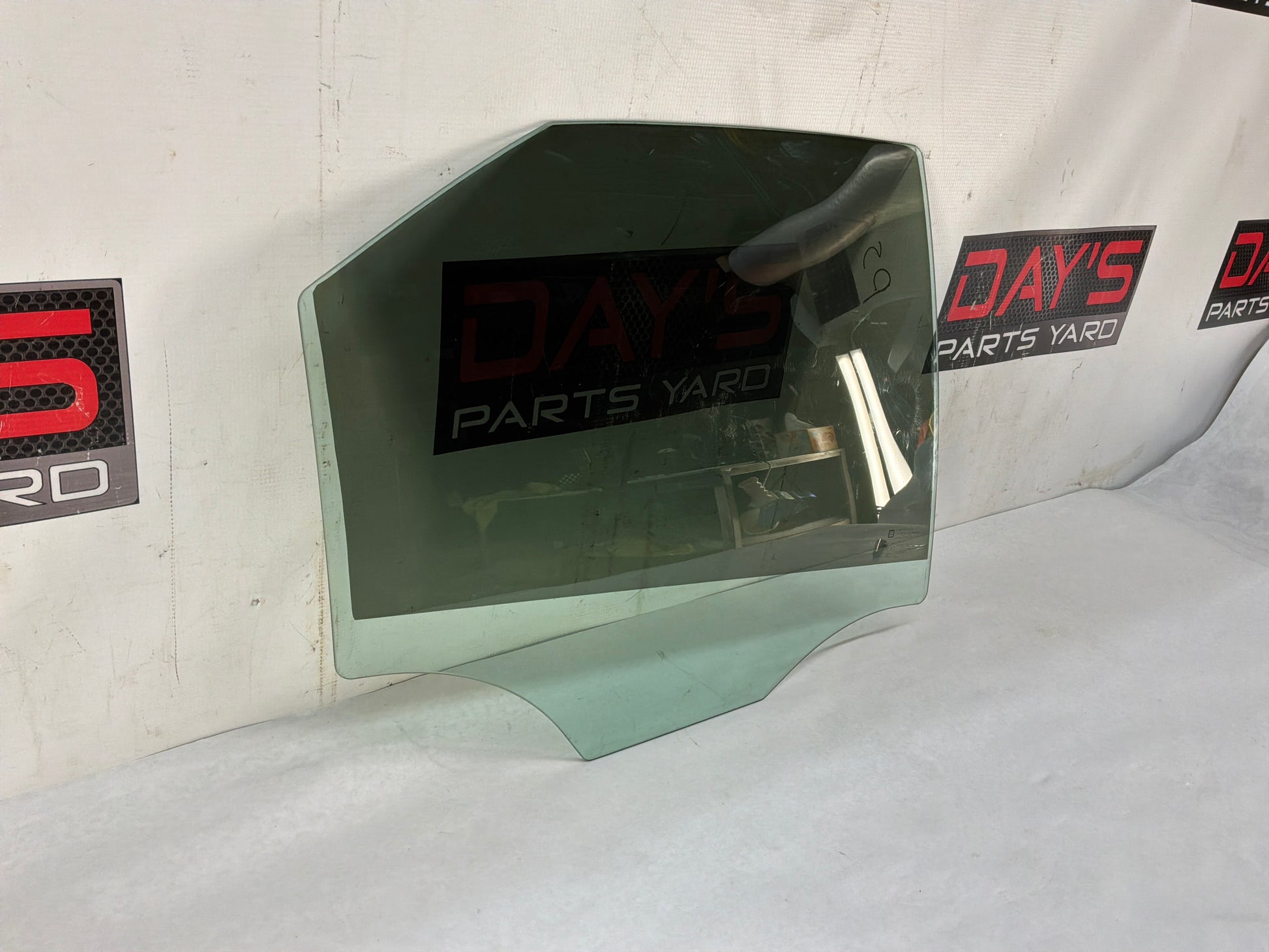 Glass - Day's Parts Yard