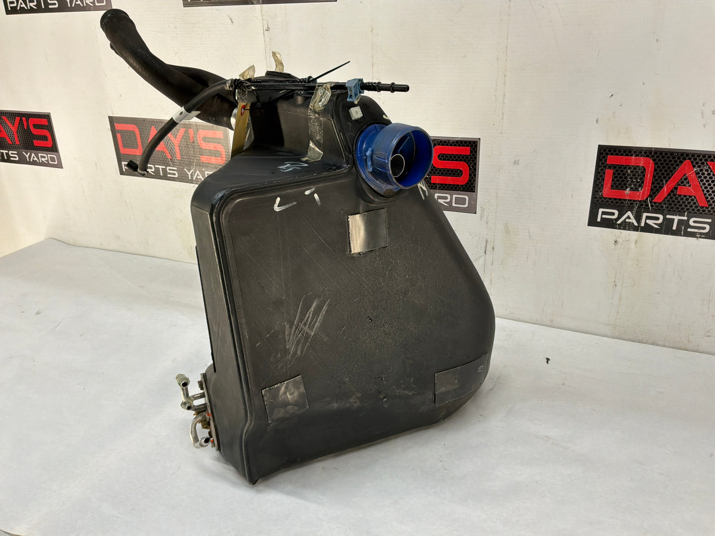 1999 Chevy C5 Corvette Fuel Gas Saddle Tanks OEM