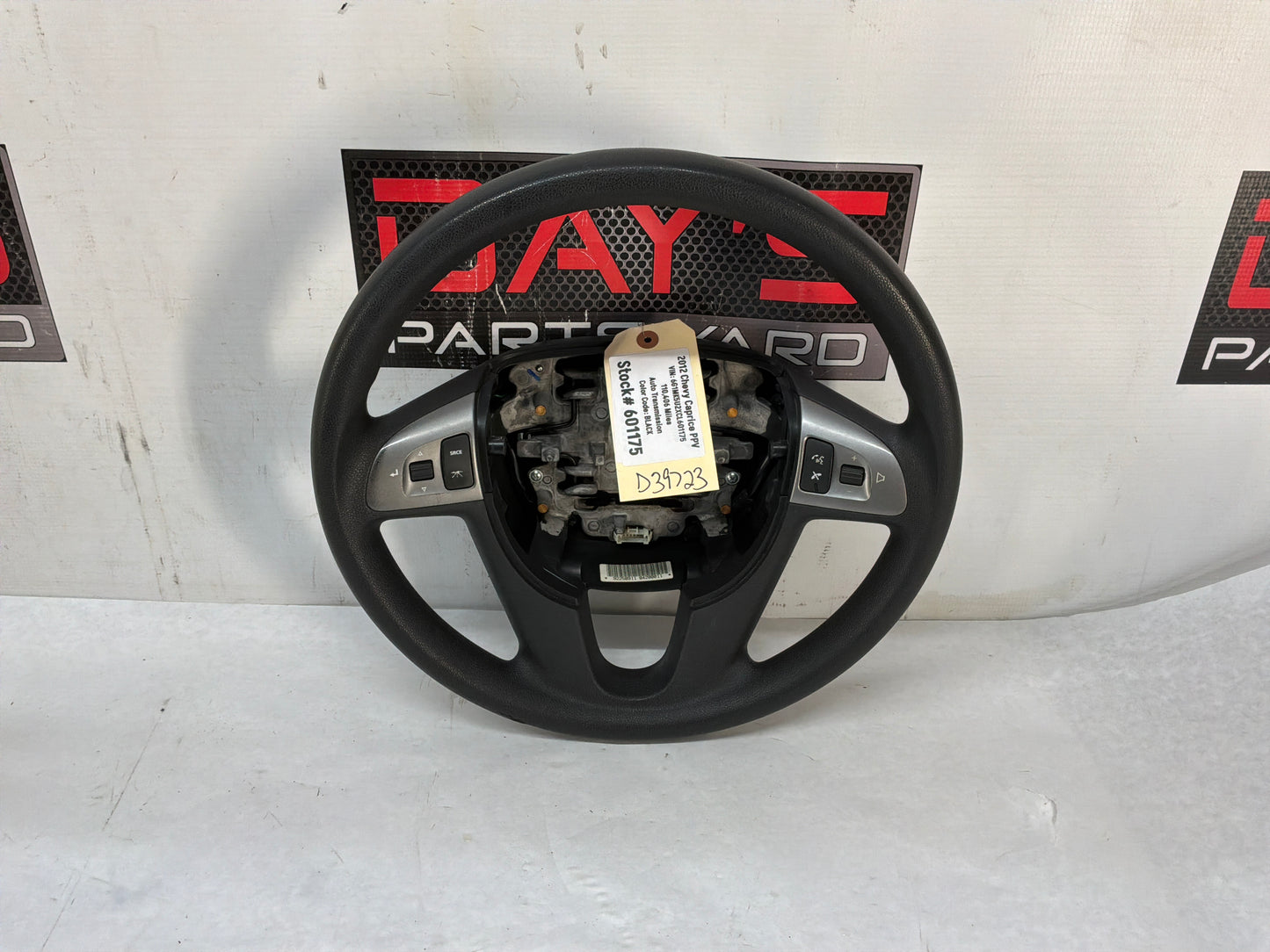 Steering wheel - Day's Parts Yard