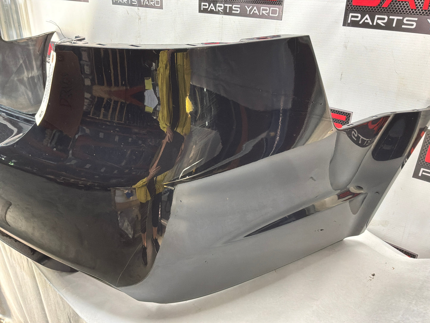 Rear bumper - Day's Parts Yard