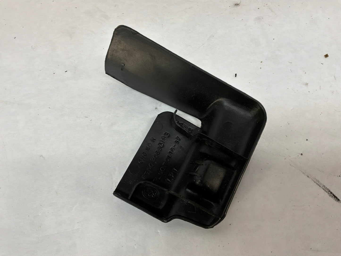 2005 Pontiac GTO RH Passenger Seat Rail Frame Track Trim Cover Set OEM