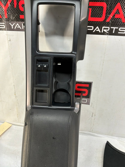 2004 Pontiac GTO Center Console Window Switch Shifter Bezel Armrest OEM