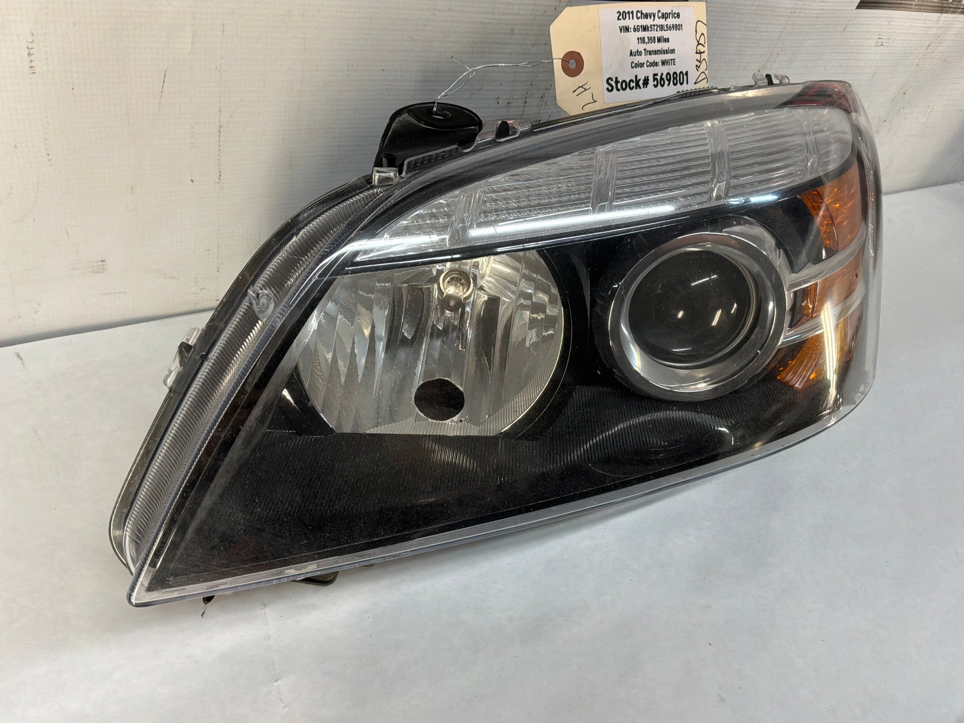 Lh headlight - Day's Parts Yard