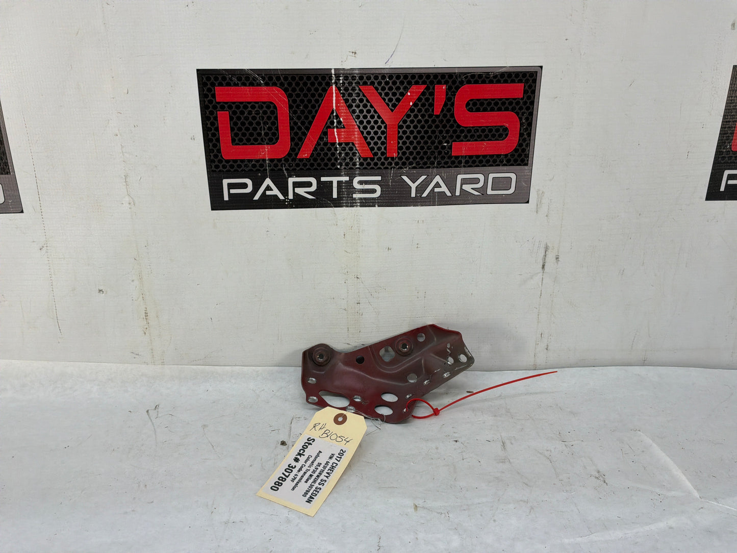 2017 Chevy SS Sedan RH Passenger Weld On Hood Hinge Bracket Mount OEM