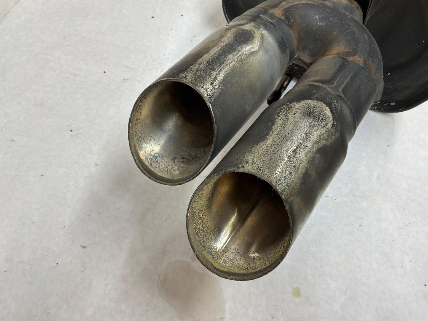 2008 Pontiac G8 GT Factory OEM Exhaust Mufflers Dual Tip OEM