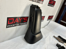 Center console - Day's Parts Yard