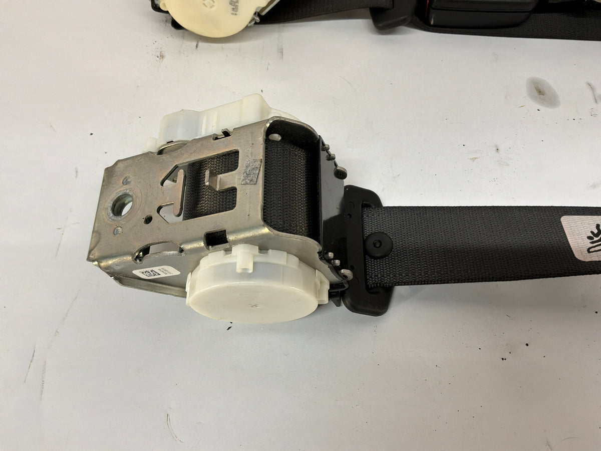 2014 Chevy Caprice PPV Rear Seatbelt Seat Belt Retractor Set OEM