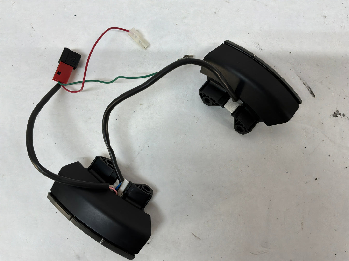 2005 Pontiac GTO Steering Wheel Radio Control Buttons Switches OEM