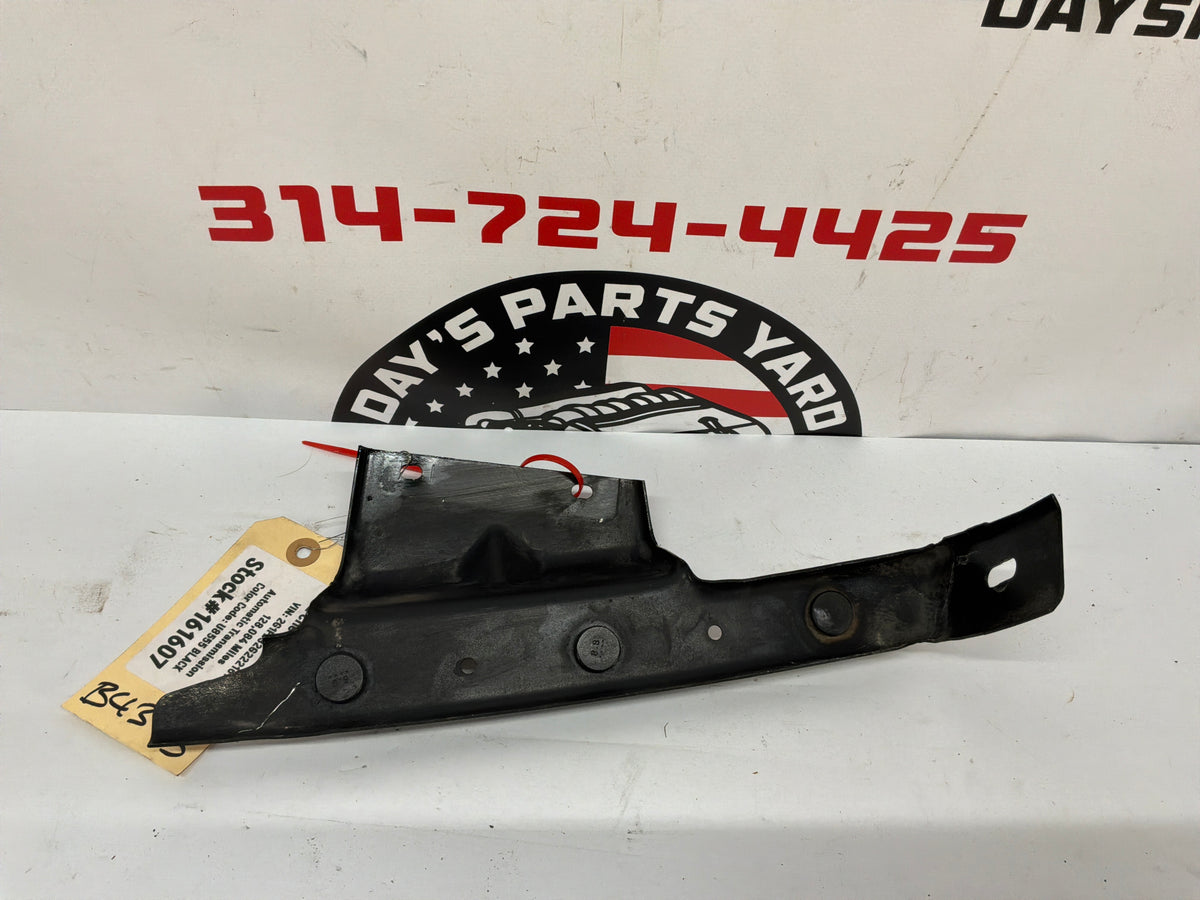 2002 Chevy Camaro Z28 RH Passenger Front Fender Bracket OEM