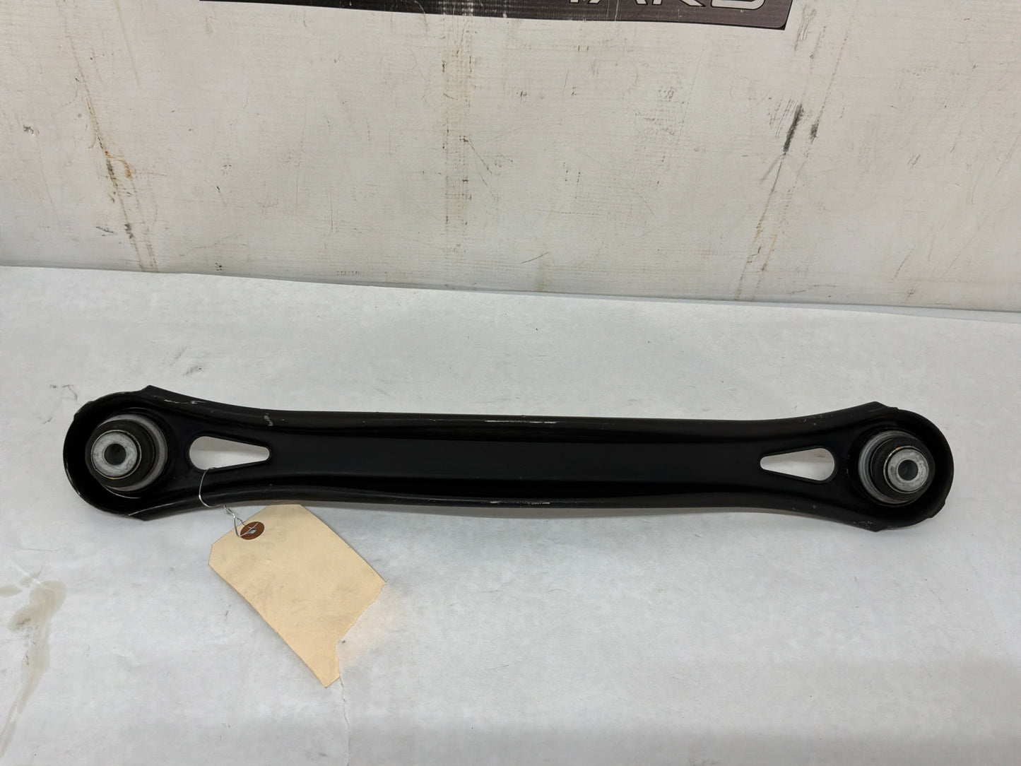 Lh rear control arm - Day's Parts Yard