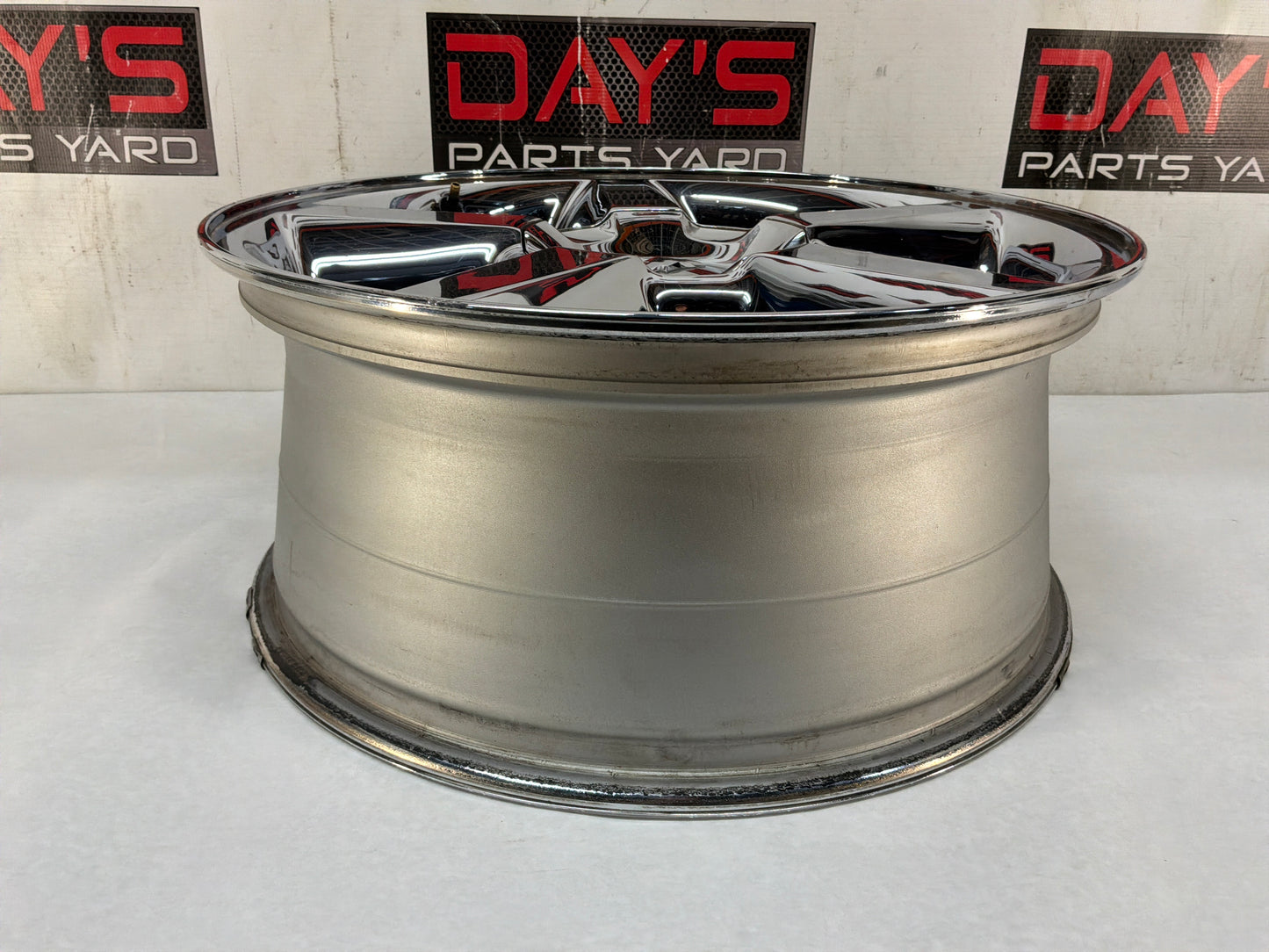 2012 Chevy Avalanche Wheel 20X8.5 Covered Lug Nuts Tapered 5 Spoke Chrome OEM