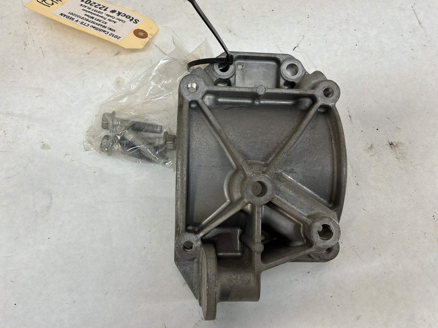 Bracket - Day's Parts Yard