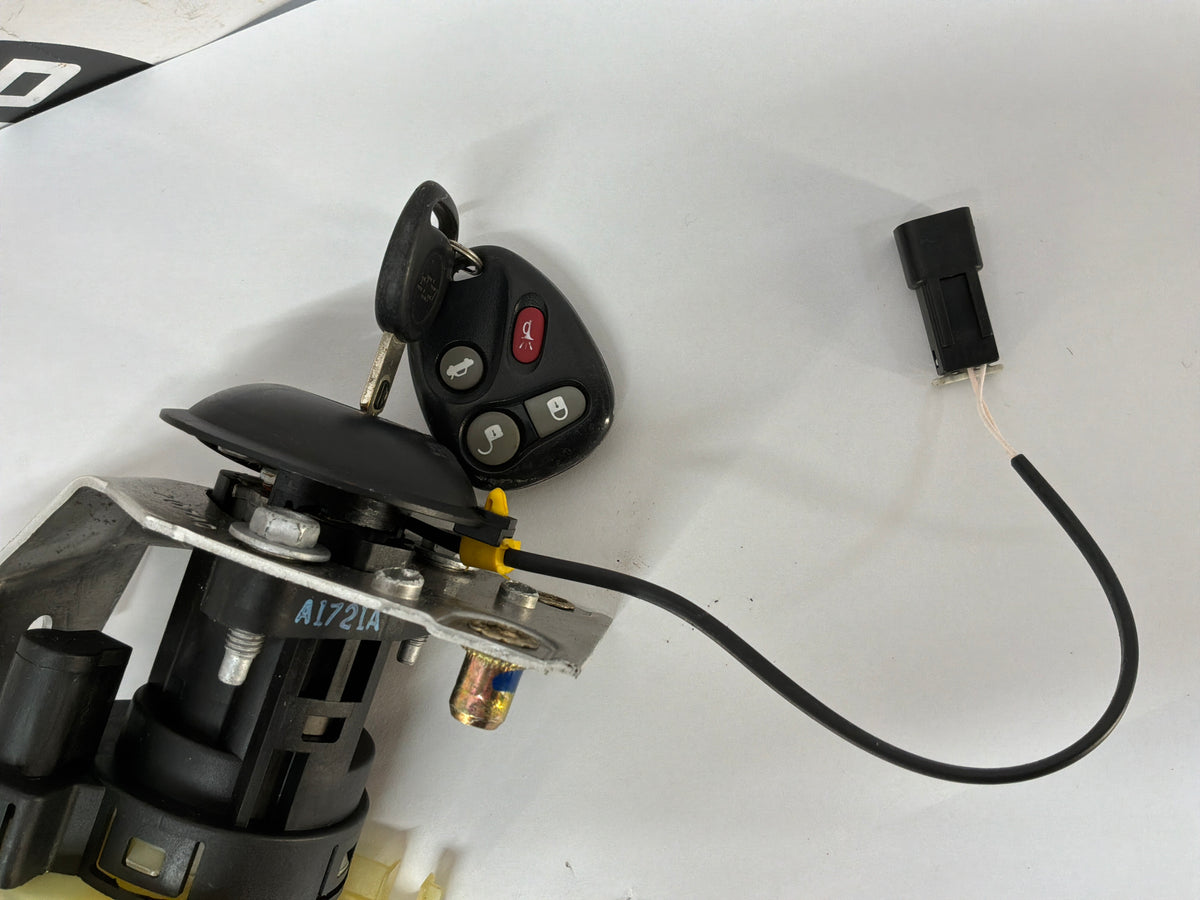 2002 Chevy C5 Corvette Convertible Ignition Switch w/ Key OEM