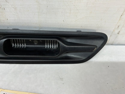 Rh fender marker - Day's Parts Yard
