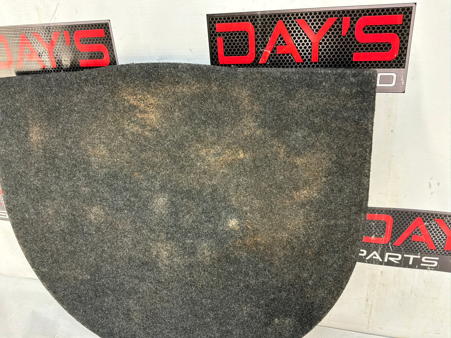 Tire cover - Day's Parts Yard