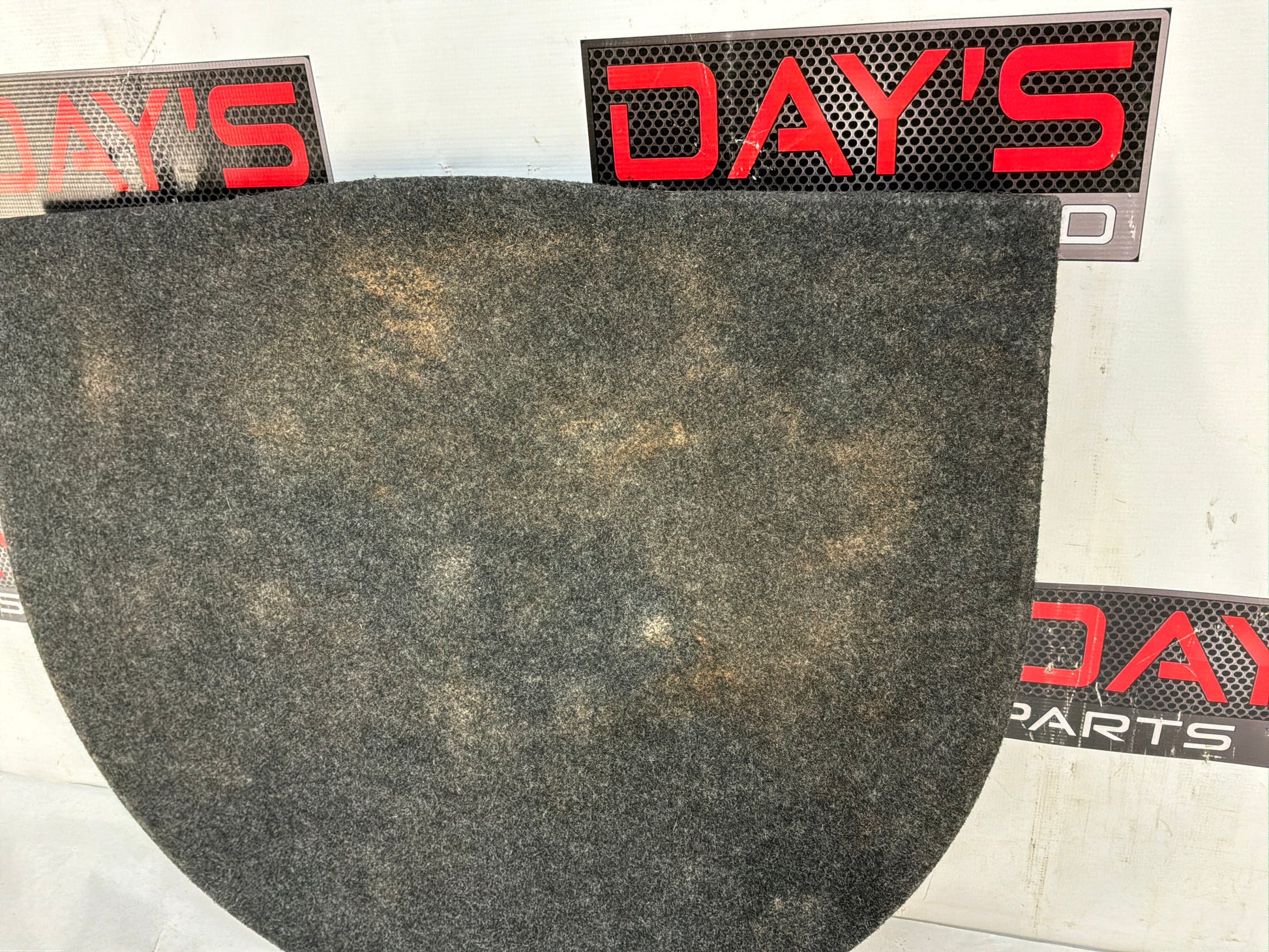 Tire cover - Day's Parts Yard