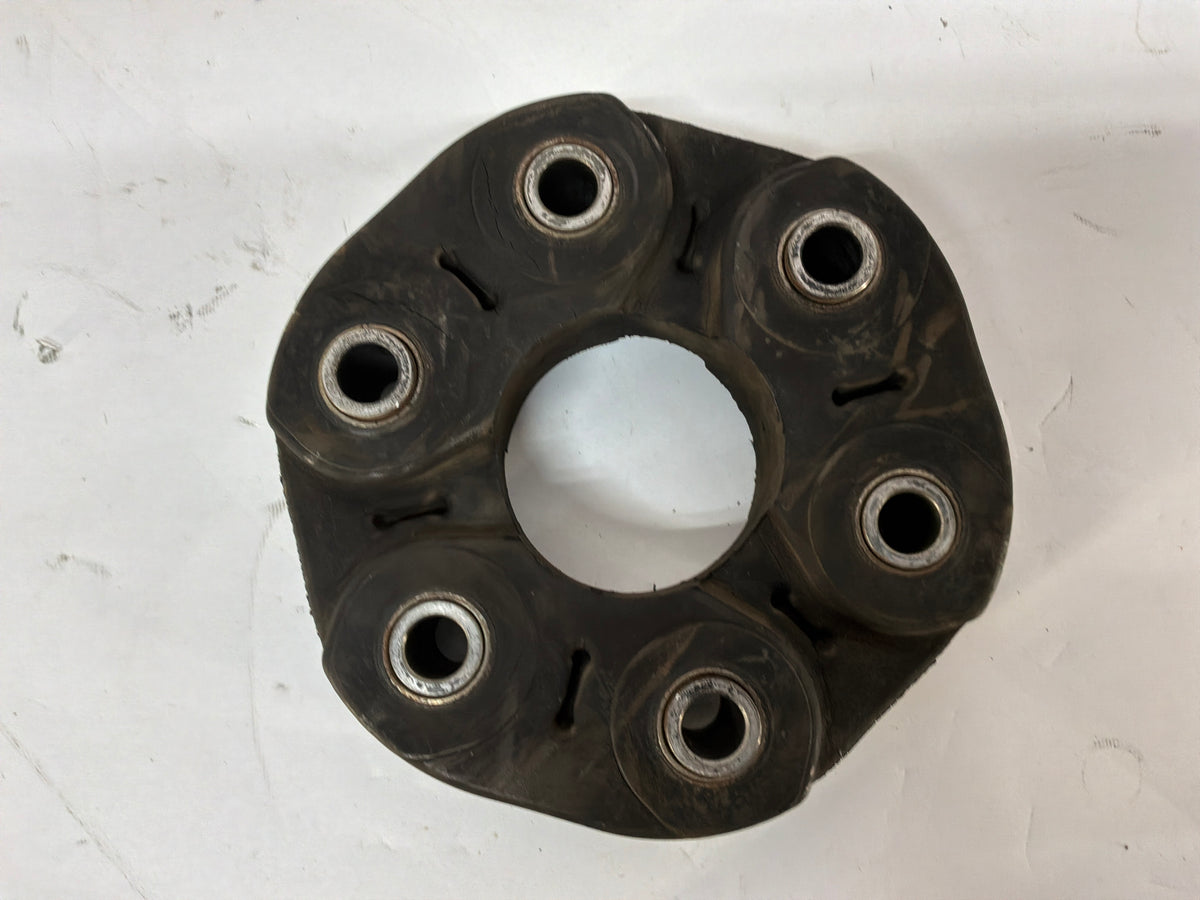 2014 Chevy SS Sedan Driveshaft Drive Shaft Couplers Isolators OEM