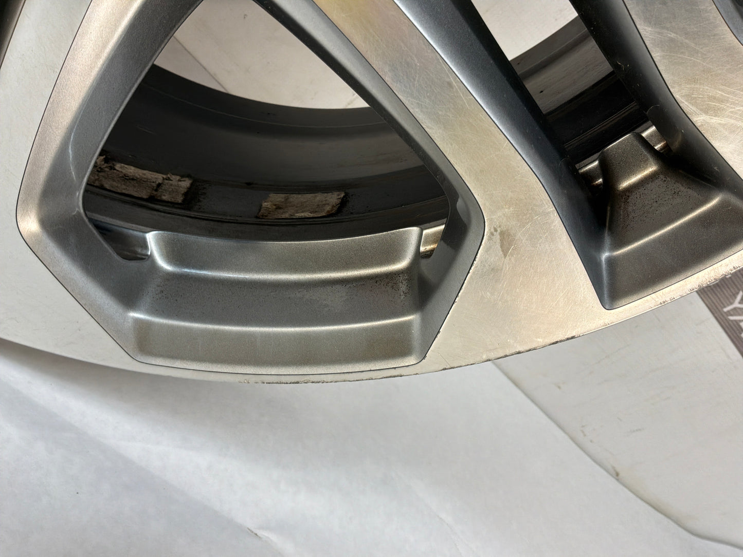 2017 Chevy SS Sedan Factory OEM Front Wheel 19x8.5 OEM